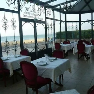  Guest house La Cameline France